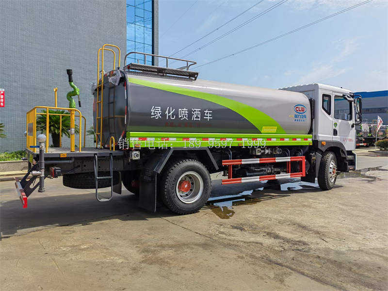 15方东风多利卡D9绿化洒水车