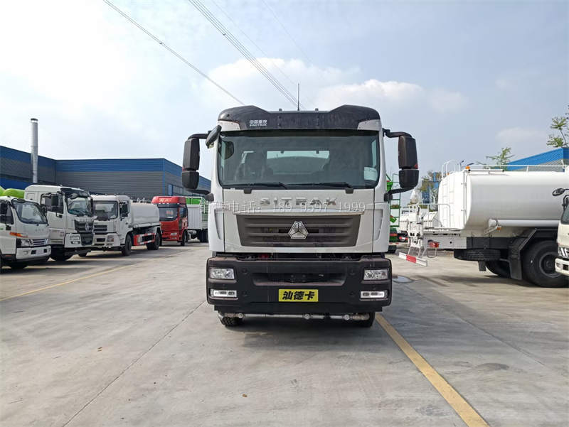 13.6方重汽汕德卡单桥洒水车价格