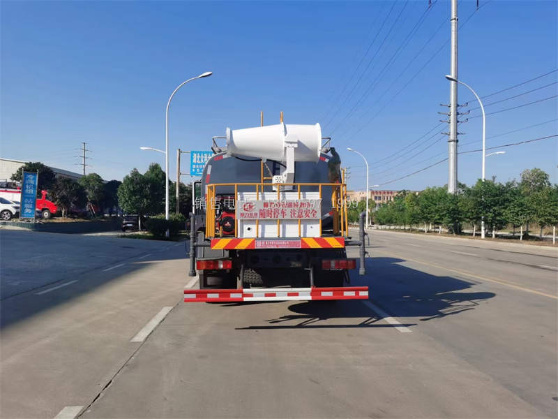 13.6方重汽汕德卡抑尘洒水车价格