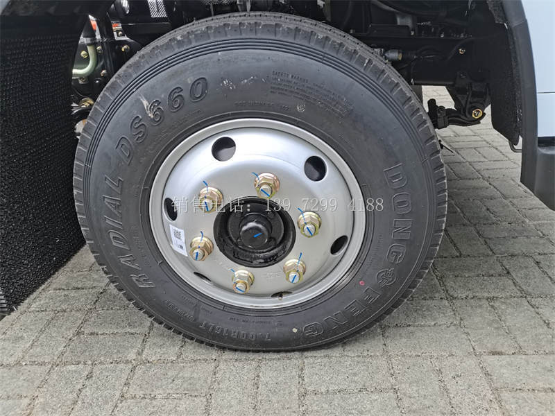 新款4米2东风福瑞卡新能源混动绿牌冷藏车价格