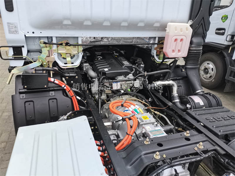 新款4米2东风福瑞卡新能源混动绿牌冷藏车价格