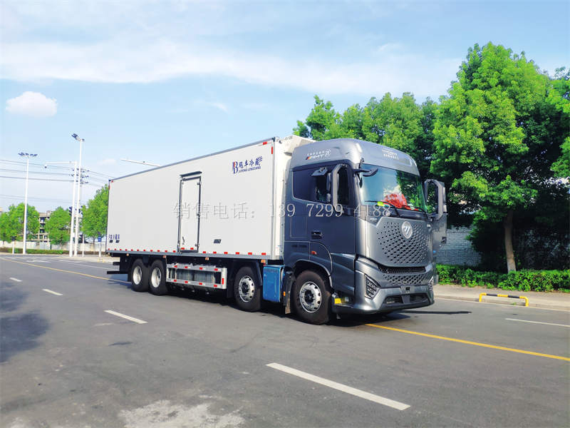 国六前四后八9米6福田欧曼银河冷藏运输车落地多少钱？