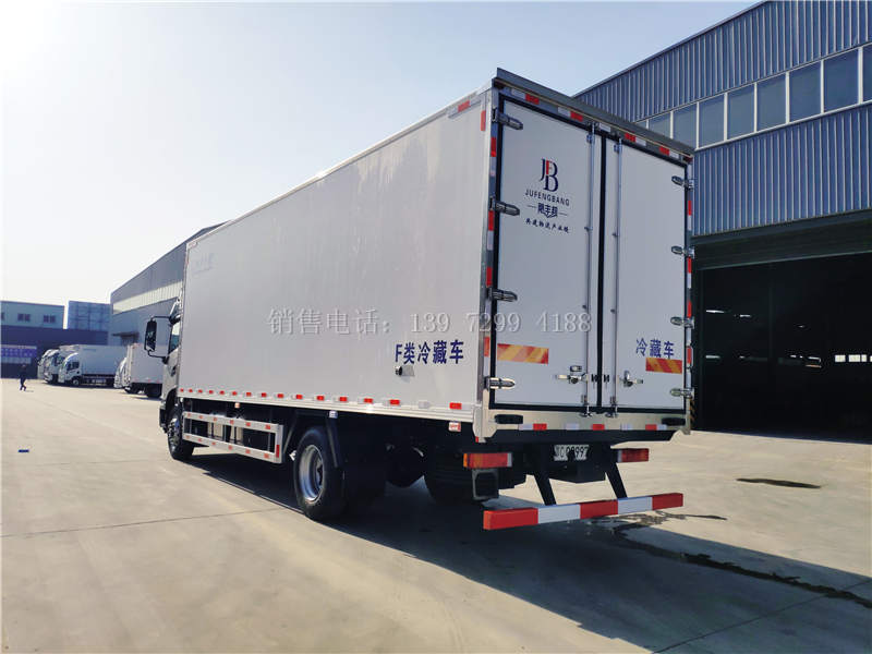 新款7米8东风天锦KR冷藏车报价多少钱