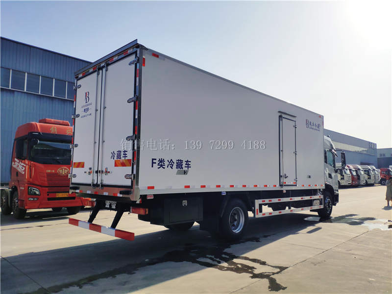 新款7米8东风天锦KR冷藏车报价多少钱