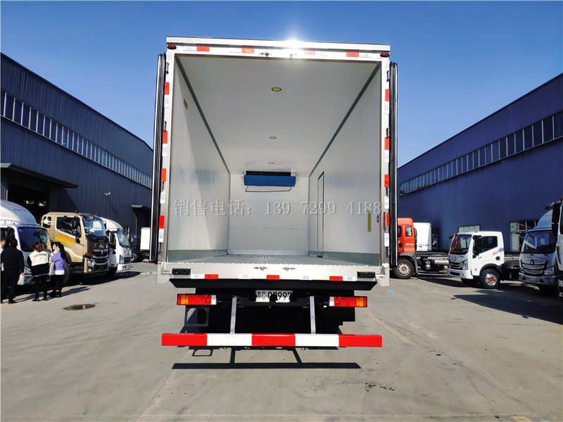 新款7米8东风天锦KR冷藏车报价多少钱