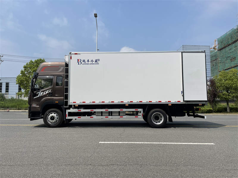 新款国六6米8解放JK6冷藏运输车价格