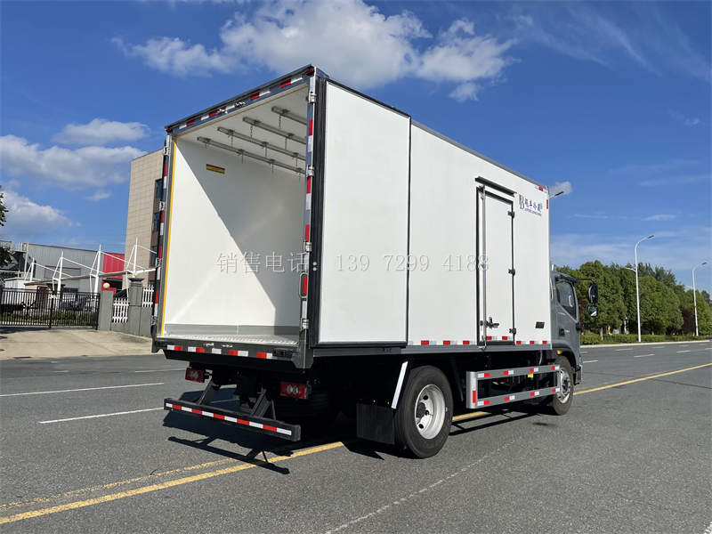 5米1福田欧马可S3排半肉钩冷藏车价格