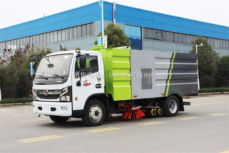 新闻资讯：东风凯普特K7多功能洗扫车