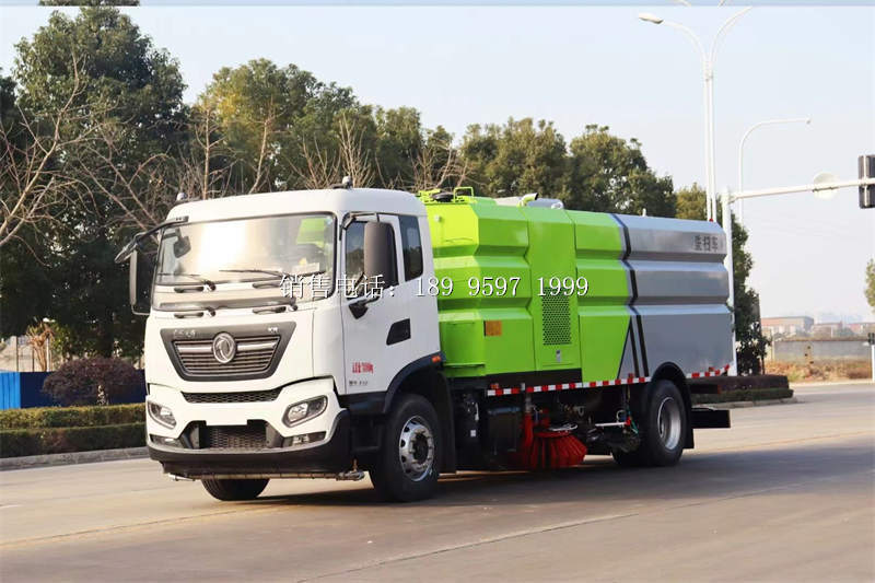 新闻资讯：东风天锦KR多功能洗扫车