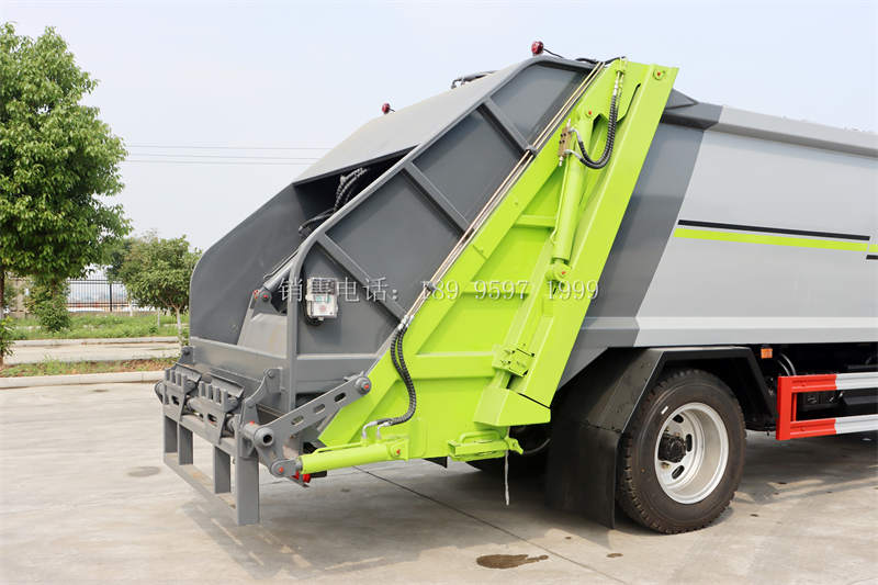 8方东风大福瑞卡F7压缩式垃圾车价格