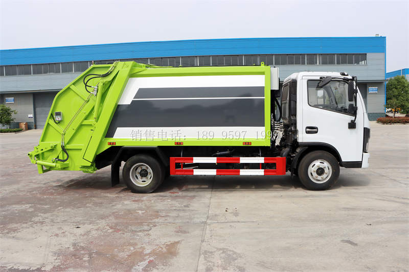 6方东风小多利卡D6压缩式垃圾车价格
