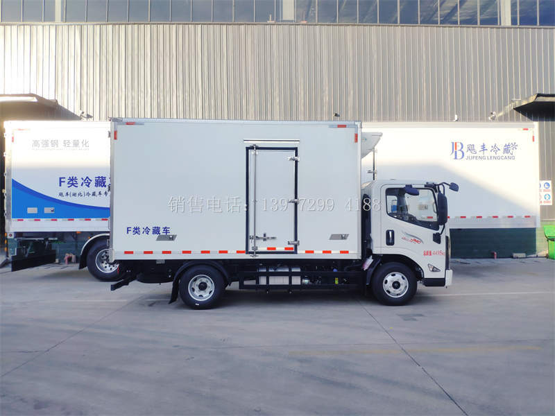 新规4米2江铃新凯运宽体冷藏车
