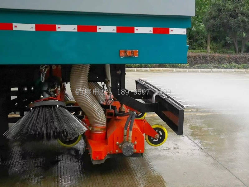程力东风天锦VR除雪滚后置吸尘车厂家价格