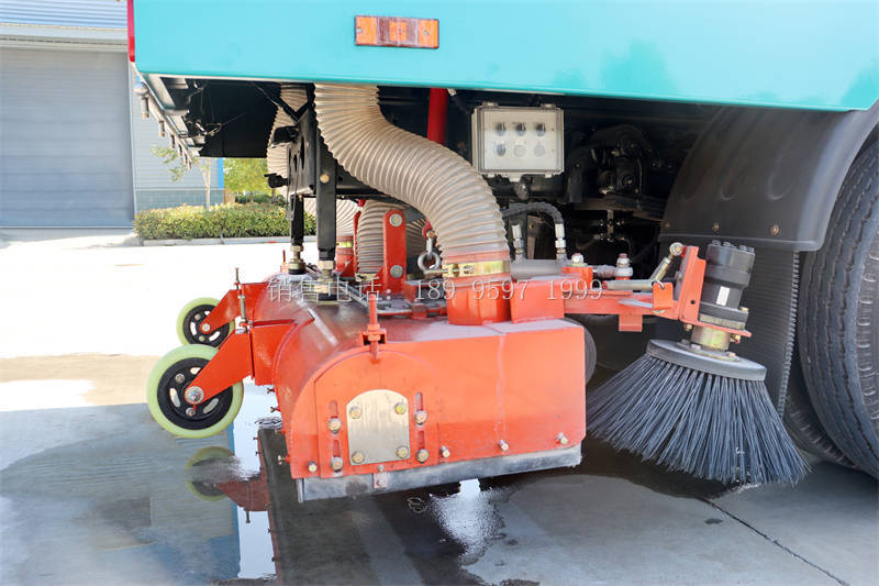 程力东风天锦VR除雪滚后置吸尘车厂家价格