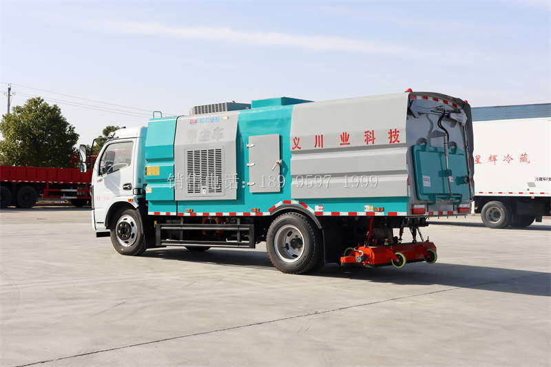 东风大福瑞卡F7后置吸尘车厂家价格