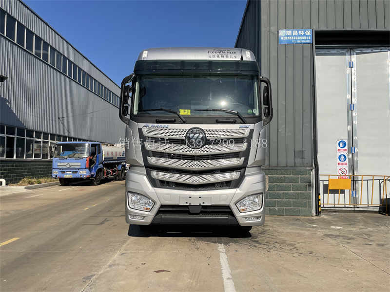 9.6米自动挡福田欧曼EST冷藏车上路多少钱?