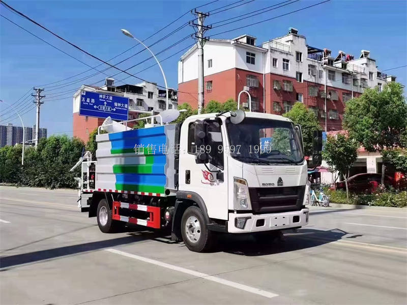 蓝牌7方重汽豪沃抑尘洒水车价格