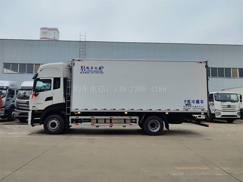 6米8天锦PLUS康明斯290马力冷藏车整车多少钱?