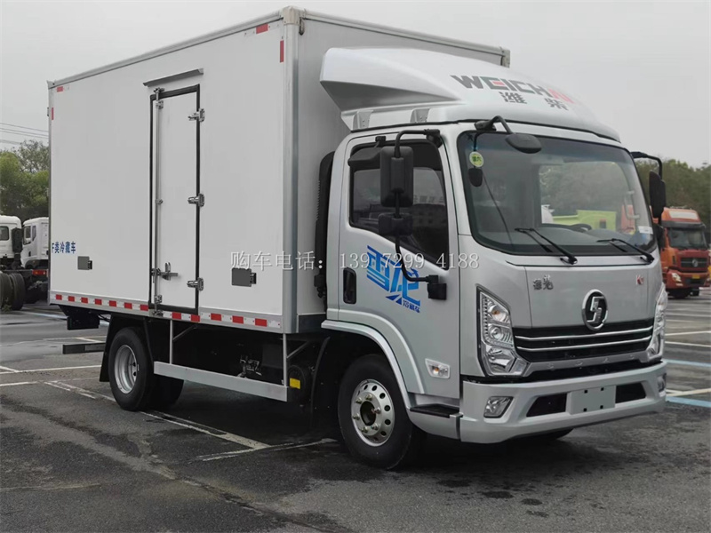 蓝牌4米2宽体陕汽徳龙雪龙K1冷藏车