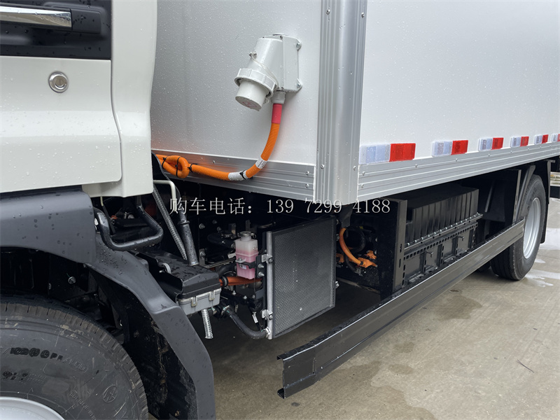 【绿牌】4米2江淮骏铃V5电混动冷藏车