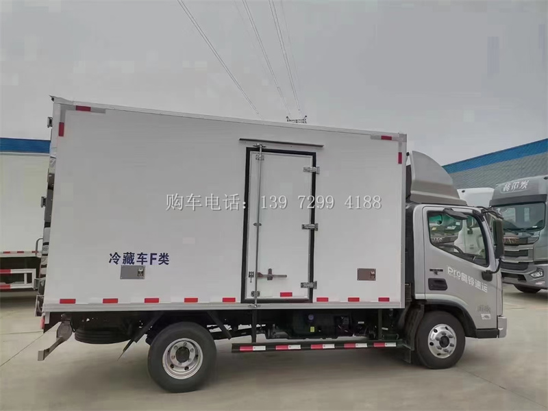 4米2福田奥铃por自动挡冷藏车