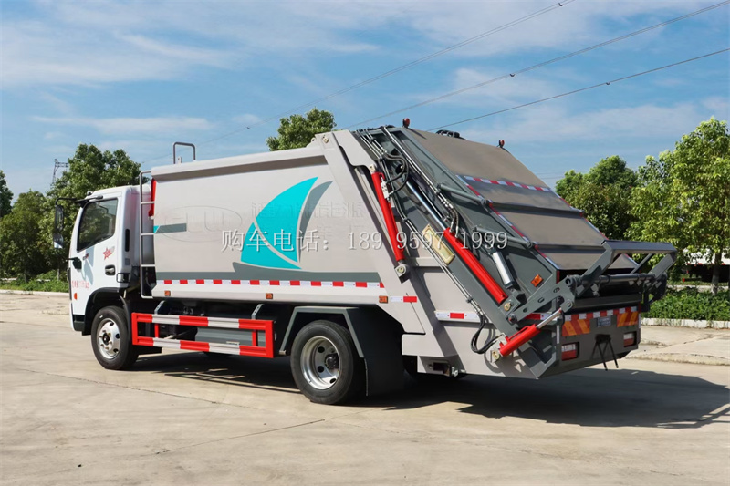 新款9方东风大多利卡D7压缩垃圾车生产厂家