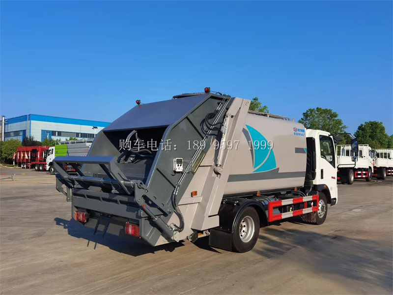 程力8方重汽豪沃压缩垃圾车