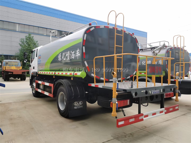 15方福田欧马可欧航洒水车厂家