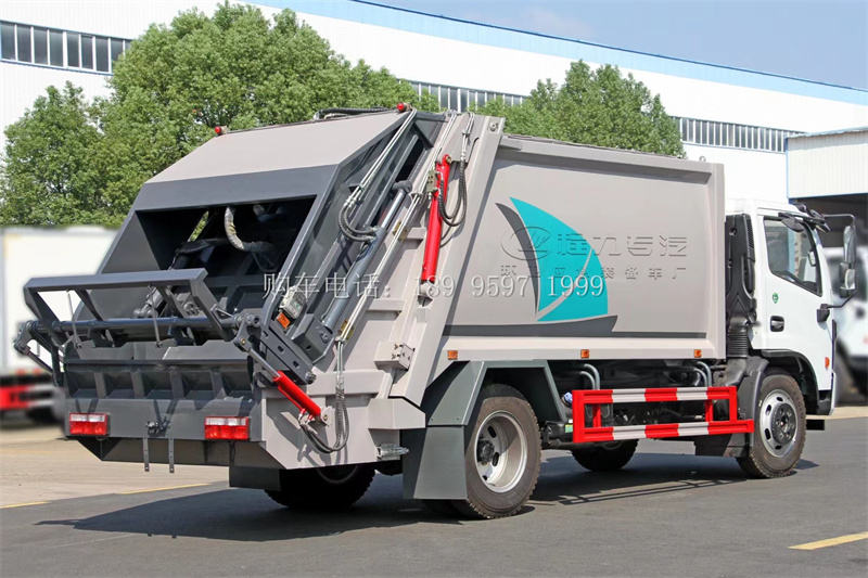 程力8方东风大福瑞卡压缩垃圾转运车厂家