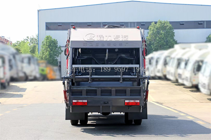 程力8方东风大福瑞卡压缩垃圾转运车厂家