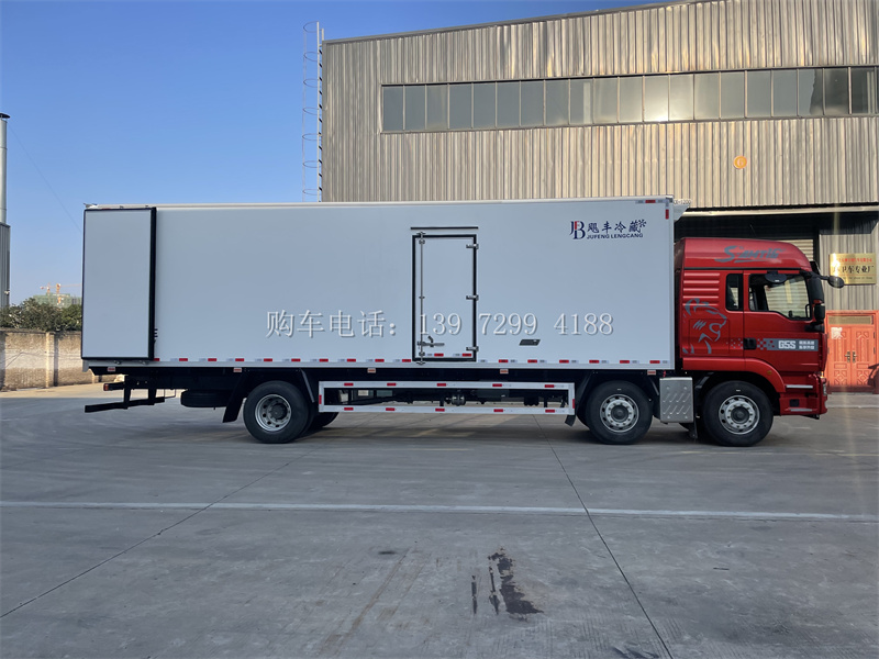 九米六小三轴重汽汕德卡G5S冷藏车厂家