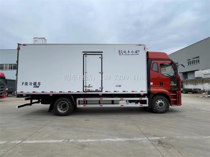 价格实最惠的6米8解放J6G自动档冷藏车