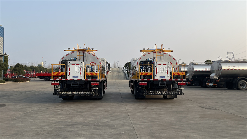 乳化沥青洒布车有几种?分几类?