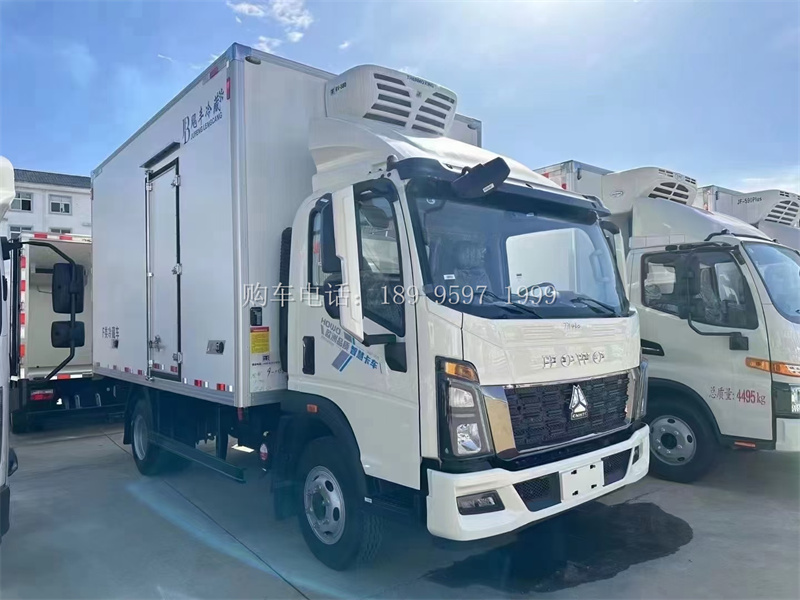 外贸型重汽豪沃‮帅统‬宽体‮藏冷‬车