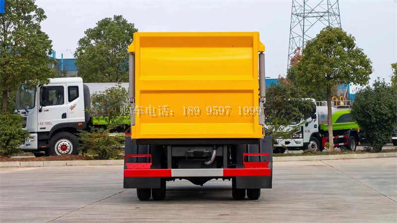 蓝牌4方福田小卡2侧装挂桶式压缩垃圾车