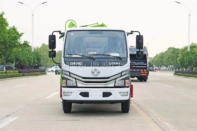 蓝牌7方东风多利卡侧挂桶式压缩垃圾车