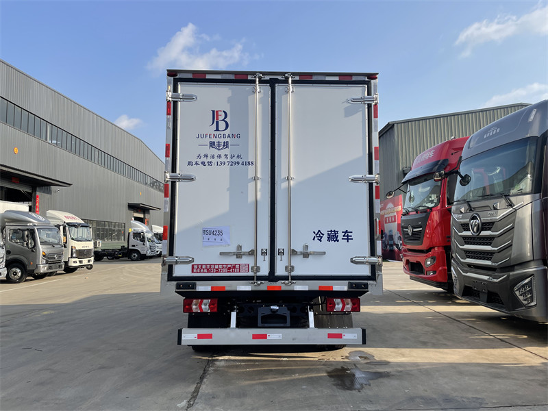 新品4米2蓝牌江淮帅铃S6箱式冷藏车厂家