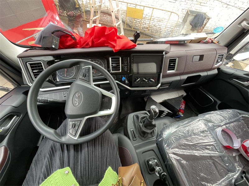 新品4米2蓝牌江淮帅铃S6箱式冷藏车厂家