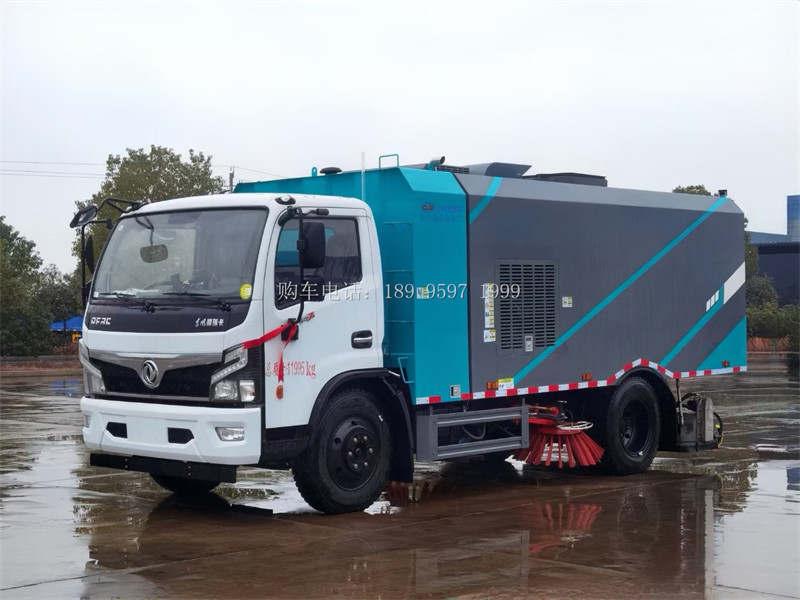 新一代东风大福瑞卡干湿两用吸尘车现车