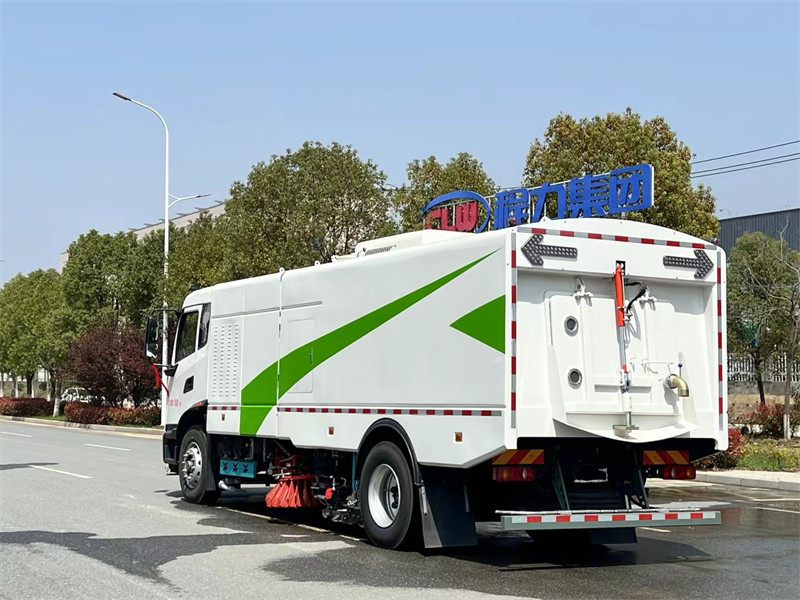 新款纯电动东风天锦KR新能源多功能洗扫车上市