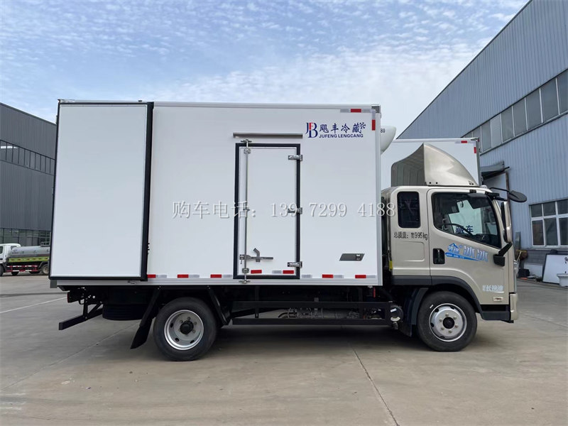 《4米2小黄牌解放领途一排半冷藏车:领鲜之路,由此开启》