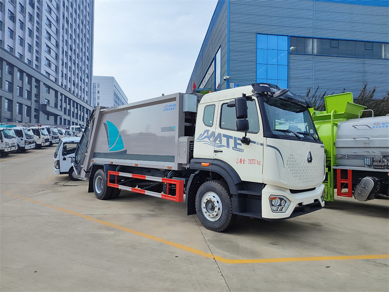 【14立方重汽豪沃潍柴240马力压缩垃圾车的介绍】