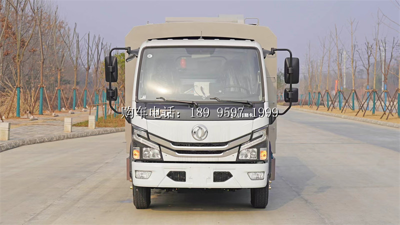 《东风小多利卡D7煤厂专用后置吸尘车:高效清洁的得力助手》