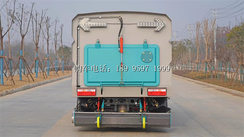 《东风小多利卡D7煤厂专用后置吸尘车:高效清洁的得力助手》