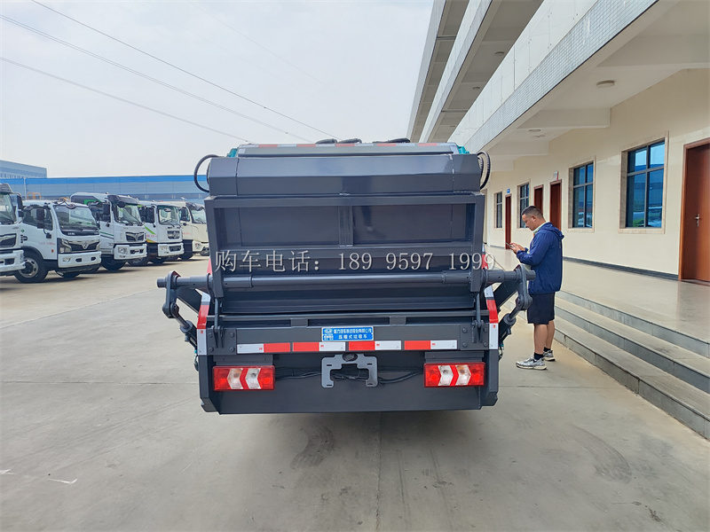 《江淮康玲蓝牌5.8方压缩垃圾车:环保卫士的卓越代表》