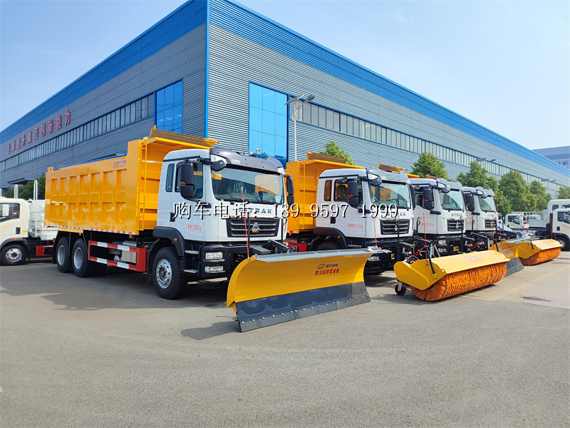 重汽汕德卡后双桥潍柴350马力除雪车:破冰除雪的钢铁勇士