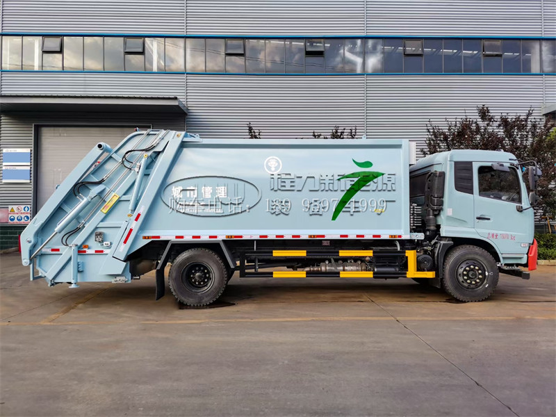 14方东风天锦压缩式垃圾车:城市垃圾处理的高效伙伴