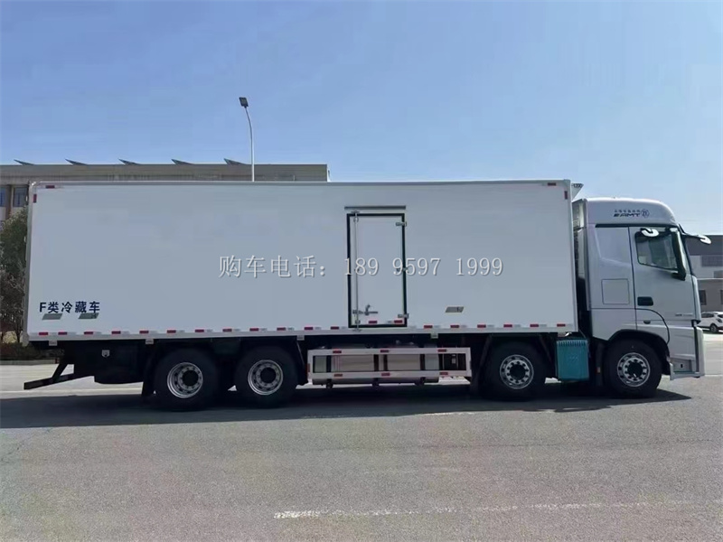 出口型9米6前四后八福田欧曼GTL冷藏车:冷链运输的卓越使者